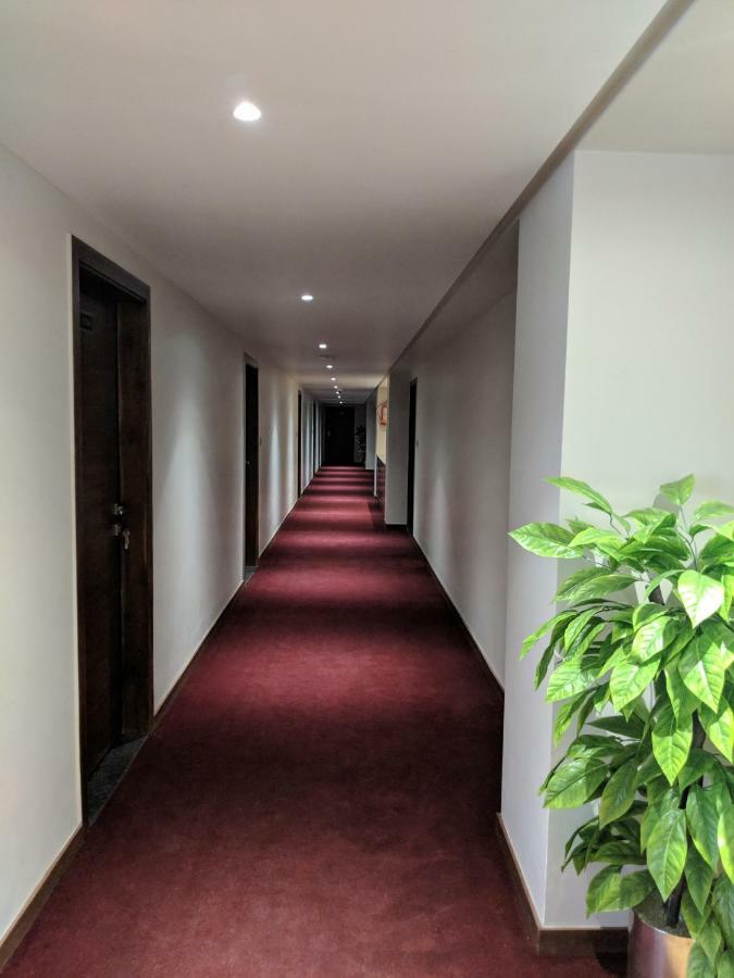 Hotel Avaante Ahmedabad Formerly Known As The Orchid Hotel エクステリア 写真