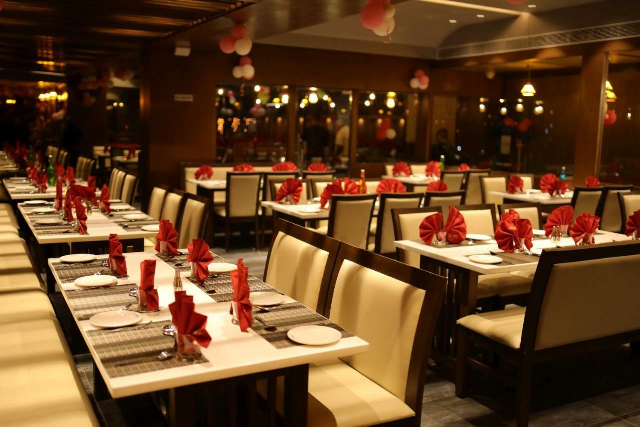 Hotel Avaante Ahmedabad Formerly Known As The Orchid Hotel エクステリア 写真