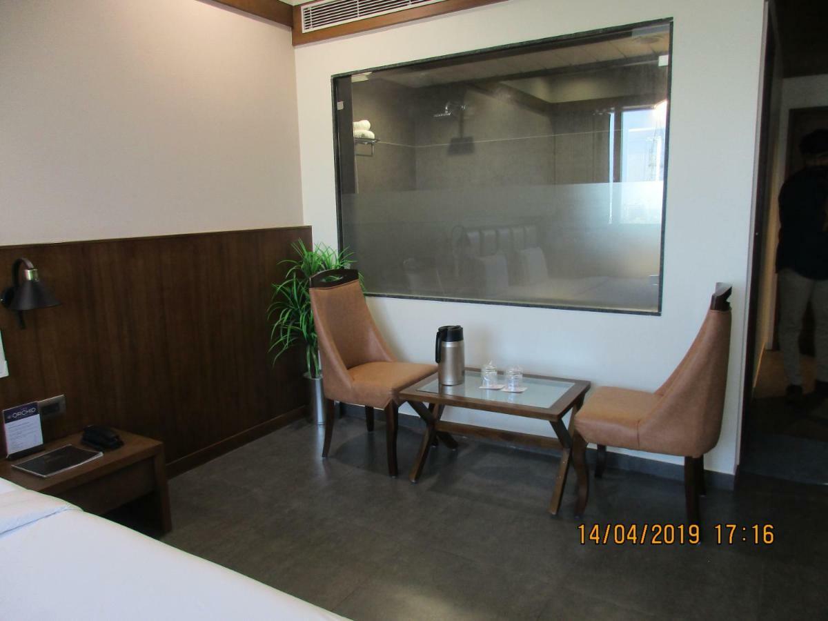 Hotel Avaante Ahmedabad Formerly Known As The Orchid Hotel エクステリア 写真