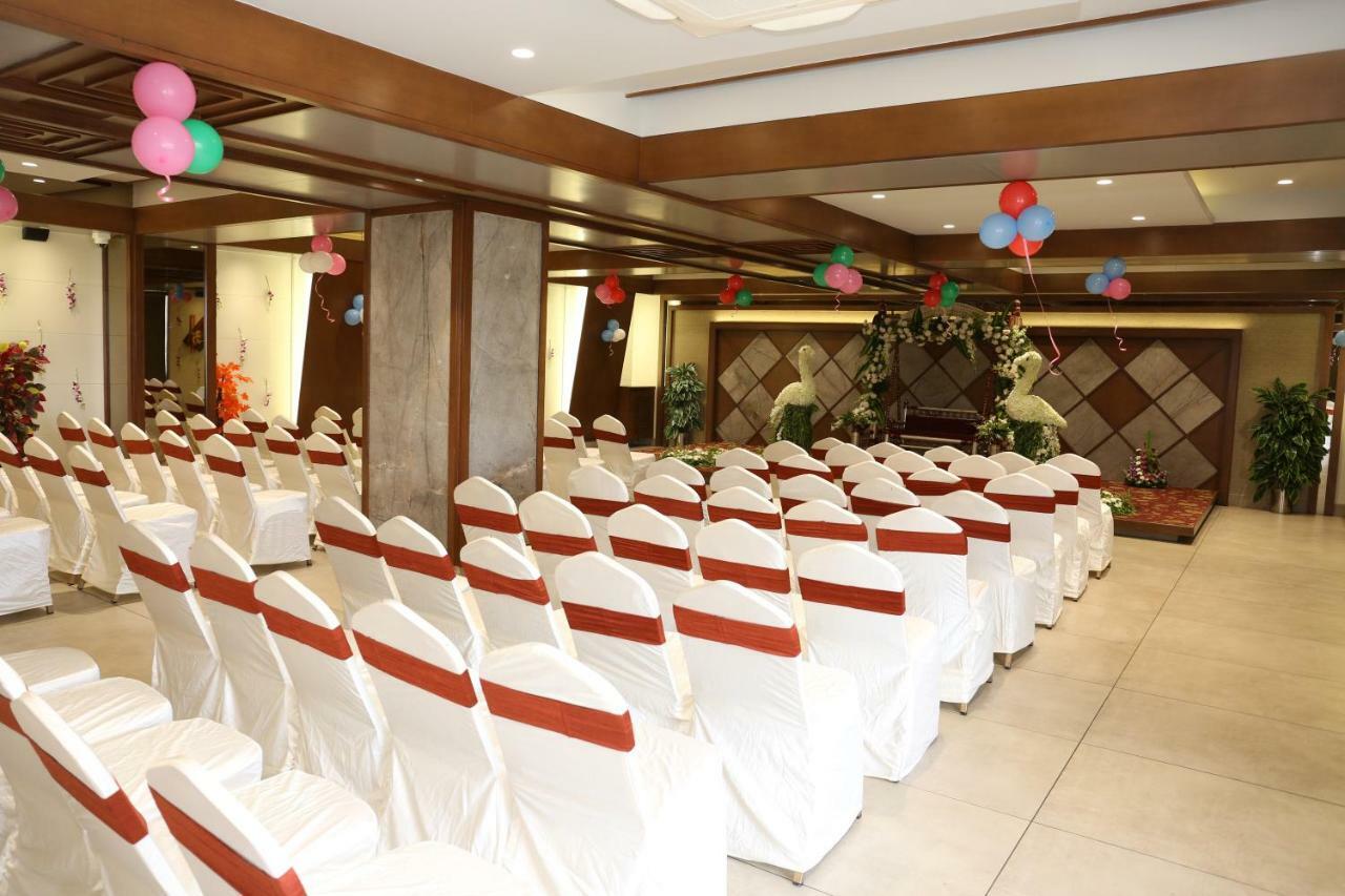 Hotel Avaante Ahmedabad Formerly Known As The Orchid Hotel エクステリア 写真